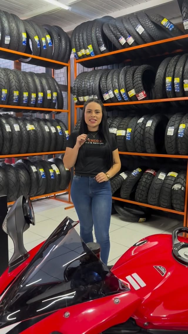 Post 3 by Moto Encontro Moto Center on Instagram (video)