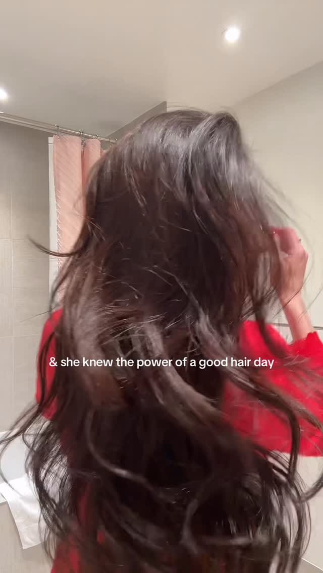 Post 5 by Chloé Zadori ❤️‍🔥 on Instagram (video)