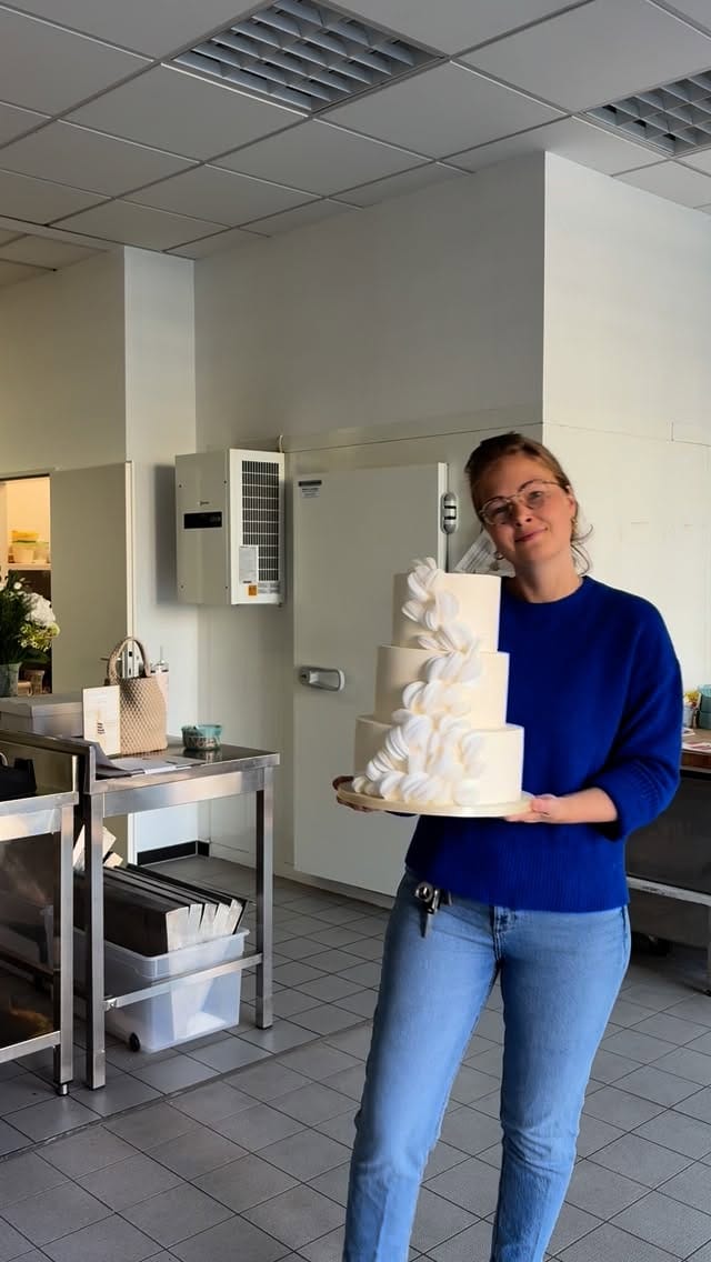 Post 8 by Victoria Wieck on Instagram (video)