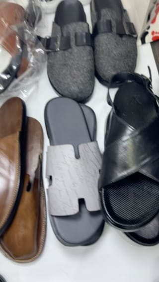 Post 10 by HANDMADE WITH ANYTHING LEATHER on Instagram (video)