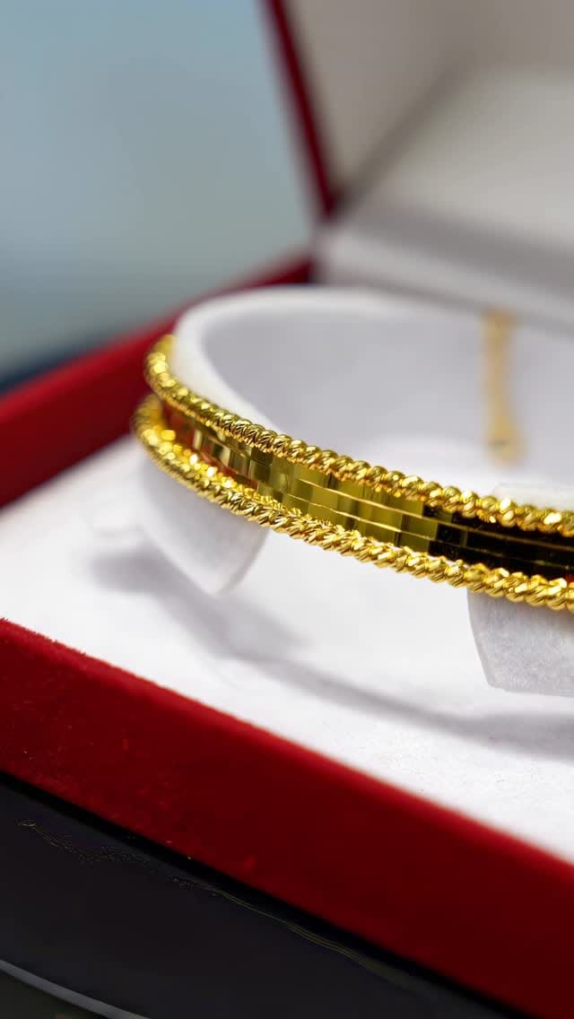 Post 2 by Hatay Juwelier on Instagram (video)