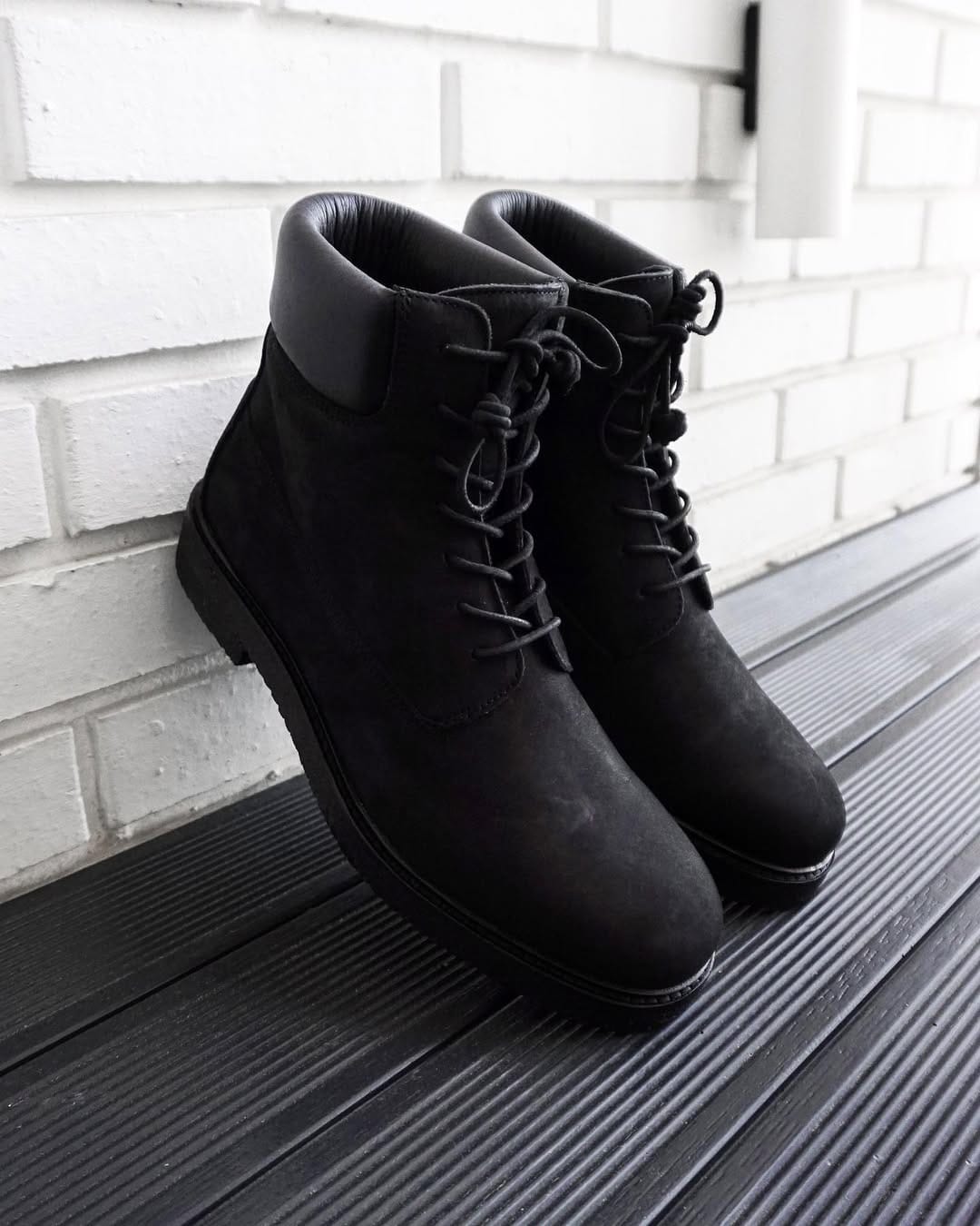 Post 10 by LORDYA on Instagram (image)