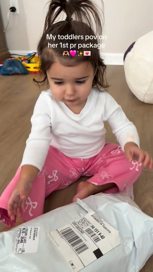 Post 1 by Doe a Dear on Instagram (video)