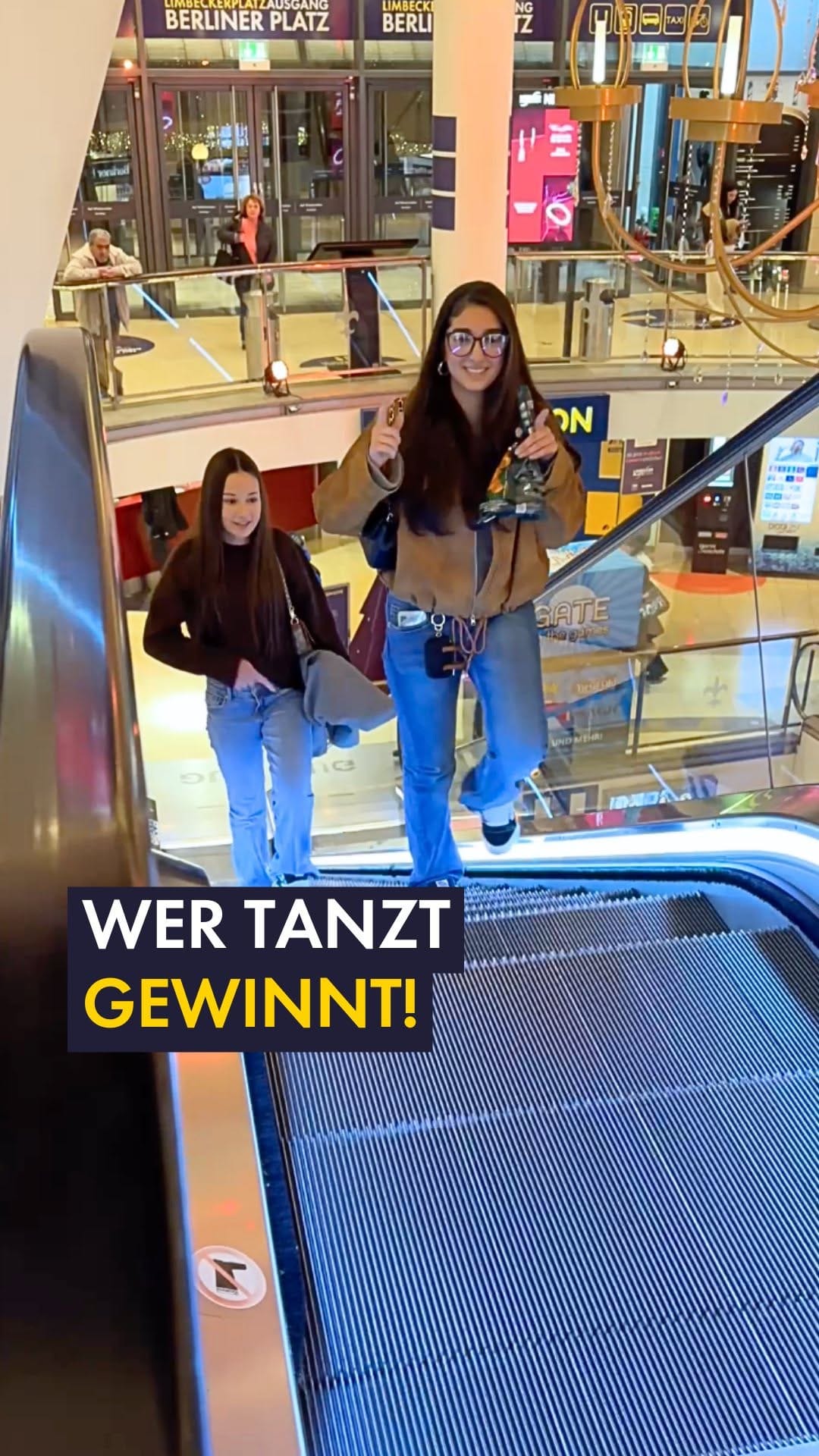 Post 4 by Limbecker Platz Essen on Instagram (video)