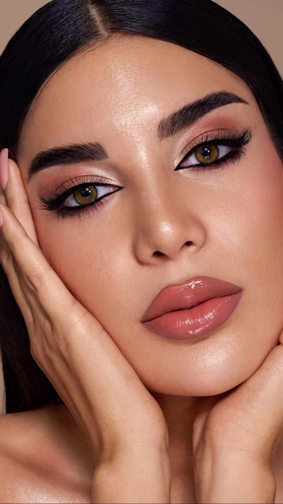 Post 9 by 𝓞𝓻𝓲𝓮𝓷𝓽𝓪𝓵 𝓓𝓻𝓮𝓪𝓶 𝓛𝓮𝓷𝓼𝓮𝓼 ® on Instagram (video)