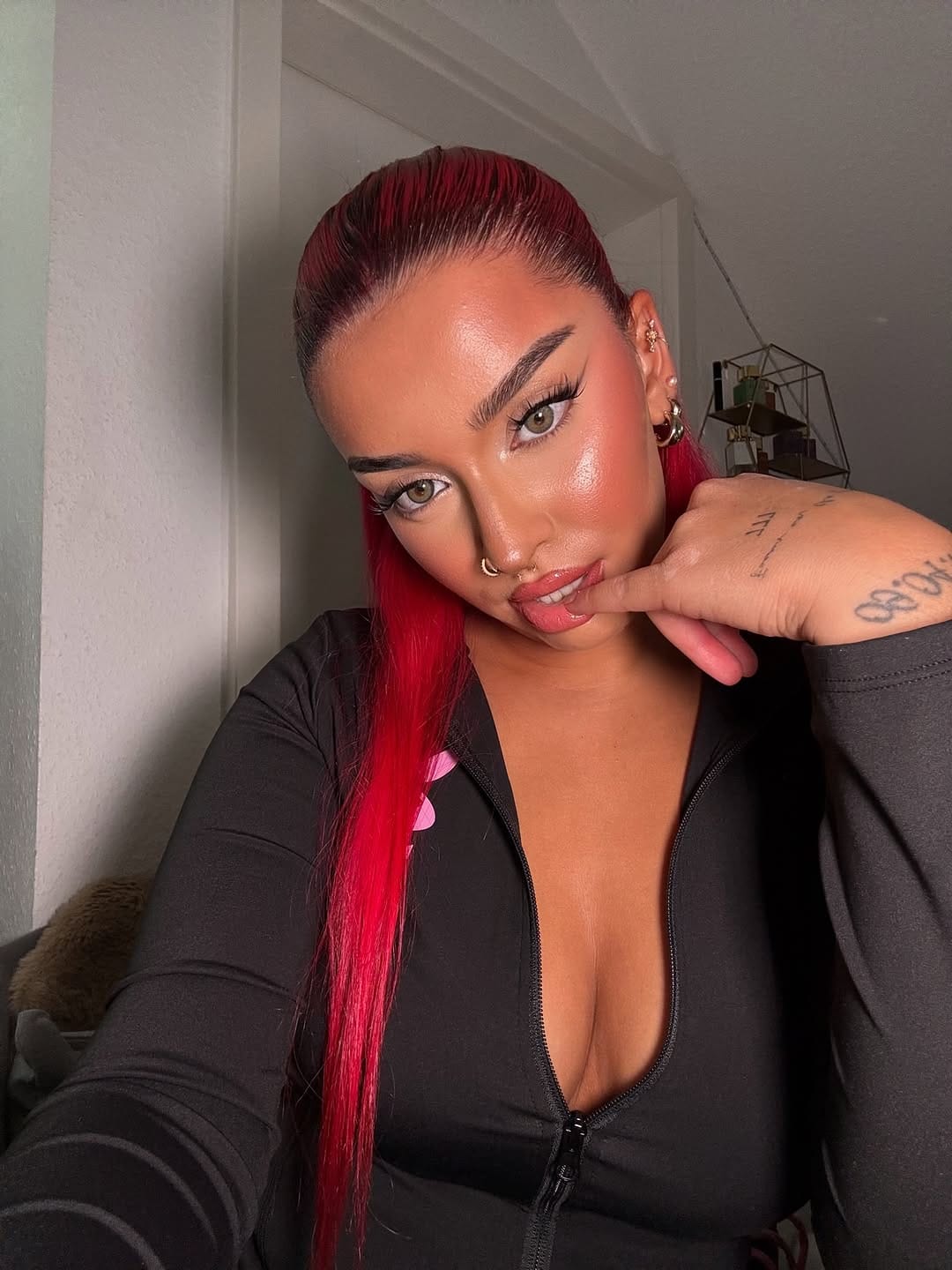 Post 6 by 𝓞𝓻𝓲𝓮𝓷𝓽𝓪𝓵 𝓓𝓻𝓮𝓪𝓶 𝓛𝓮𝓷𝓼𝓮𝓼 ® on Instagram (carousel)