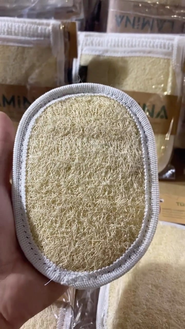 Post 10 by Kalif Cosmetic on Instagram (video)