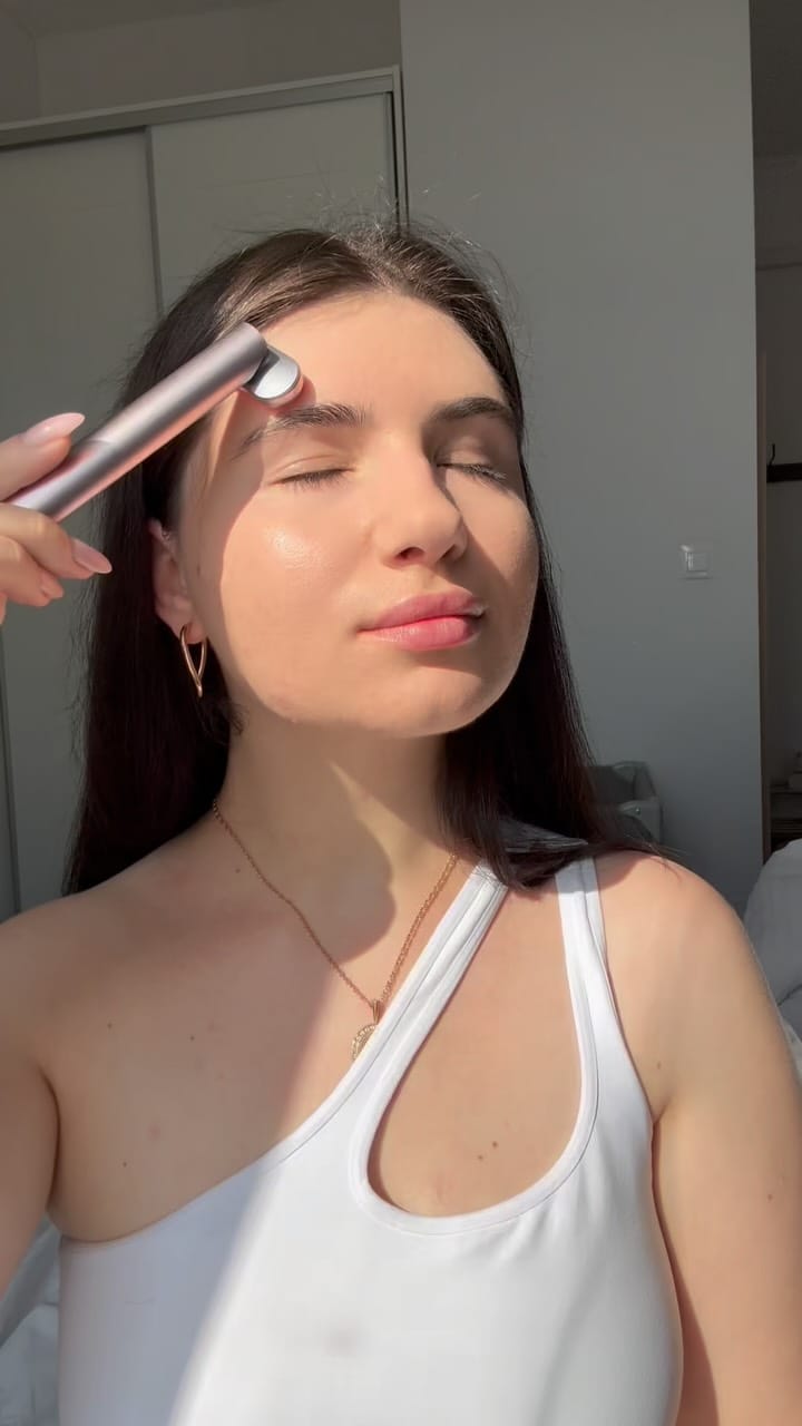 Post 4 by June Beauty on Instagram (video)