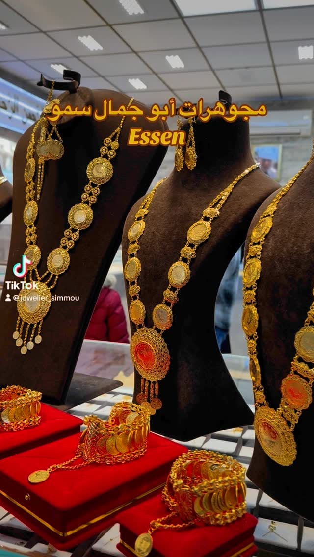 Post 8 by الحاج أبو جمال سمو  •Abu Jamal Juwelier • Goldschmuck on Instagram (video)