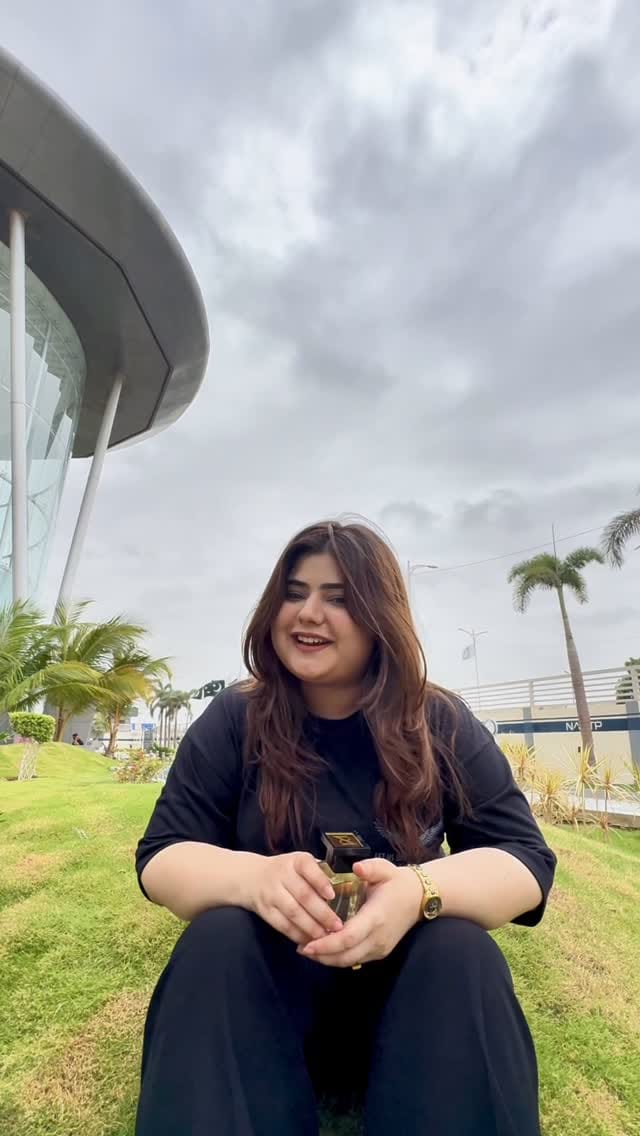 Post 10 by Zunaibiyas Perfumes on Instagram (video)
