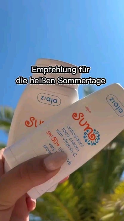 Post 4 by Kosmetik4less on Instagram (video)