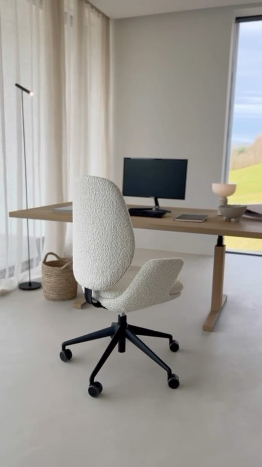 Post 9 by Holzplatte-online.com on Instagram (video)