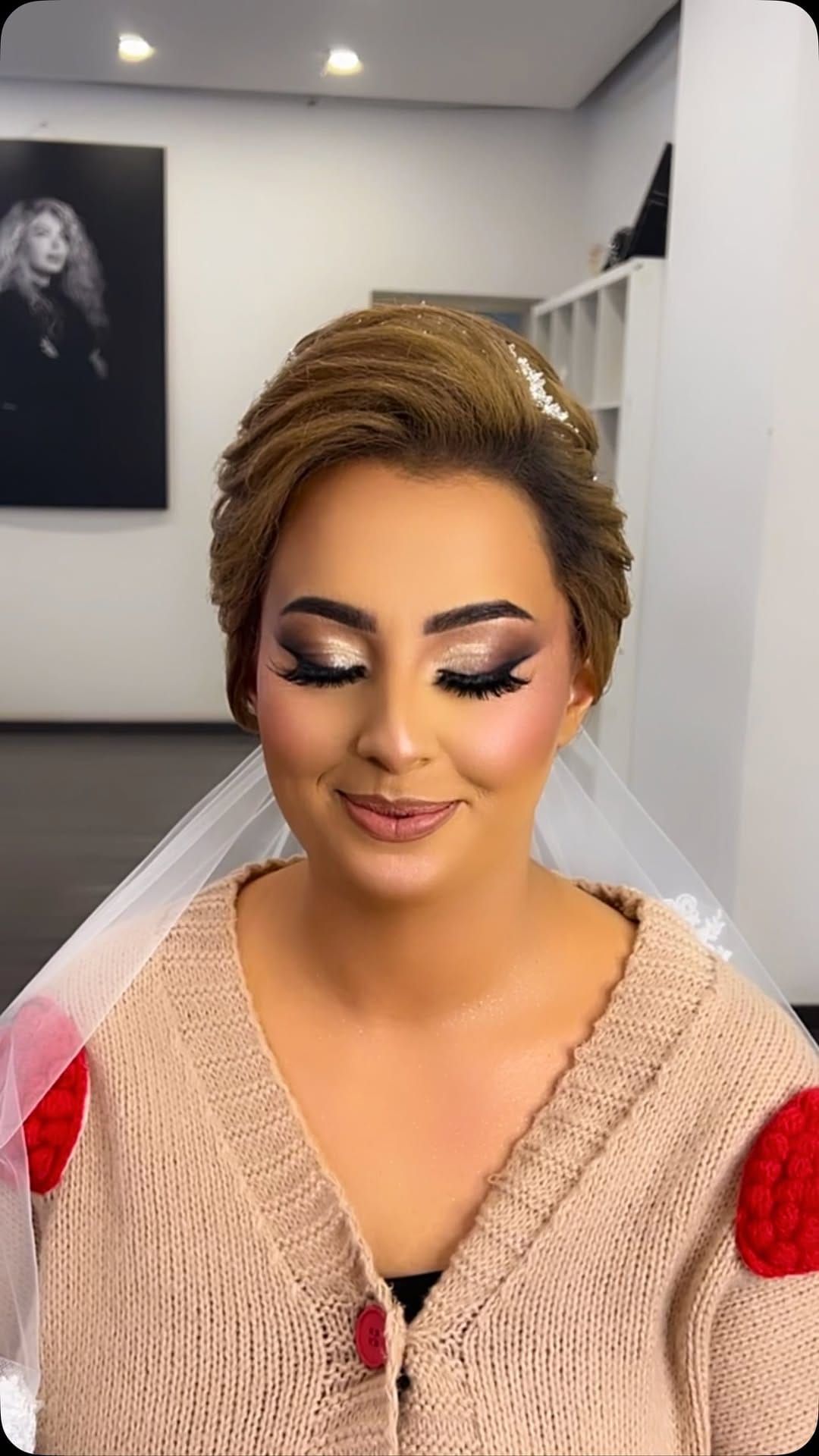 Post 6 by Najwa Samra on Instagram (video)