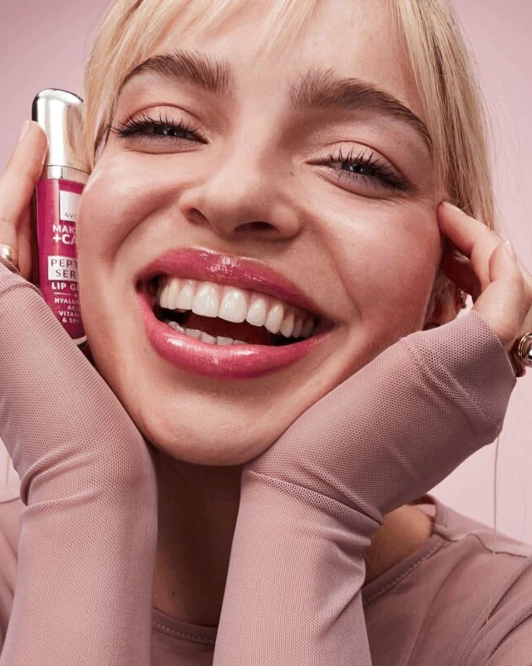 Post 1 by Avon Deutschland on Instagram (carousel)