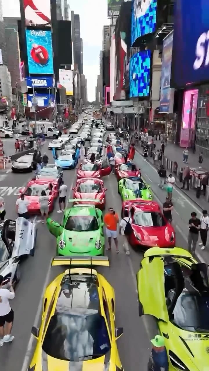 Post 8 by Twisted Harlem on Instagram (video)