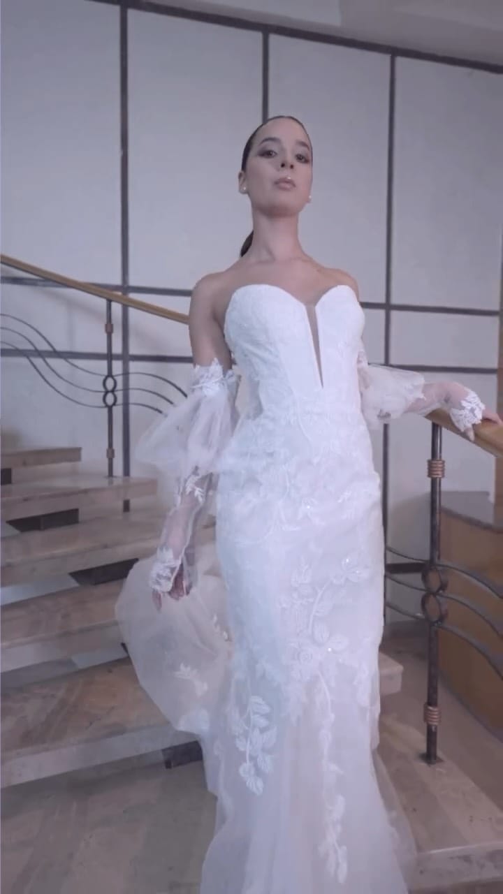 Post 9 by Essence Novias | Vestidos de Novia on Instagram (video)