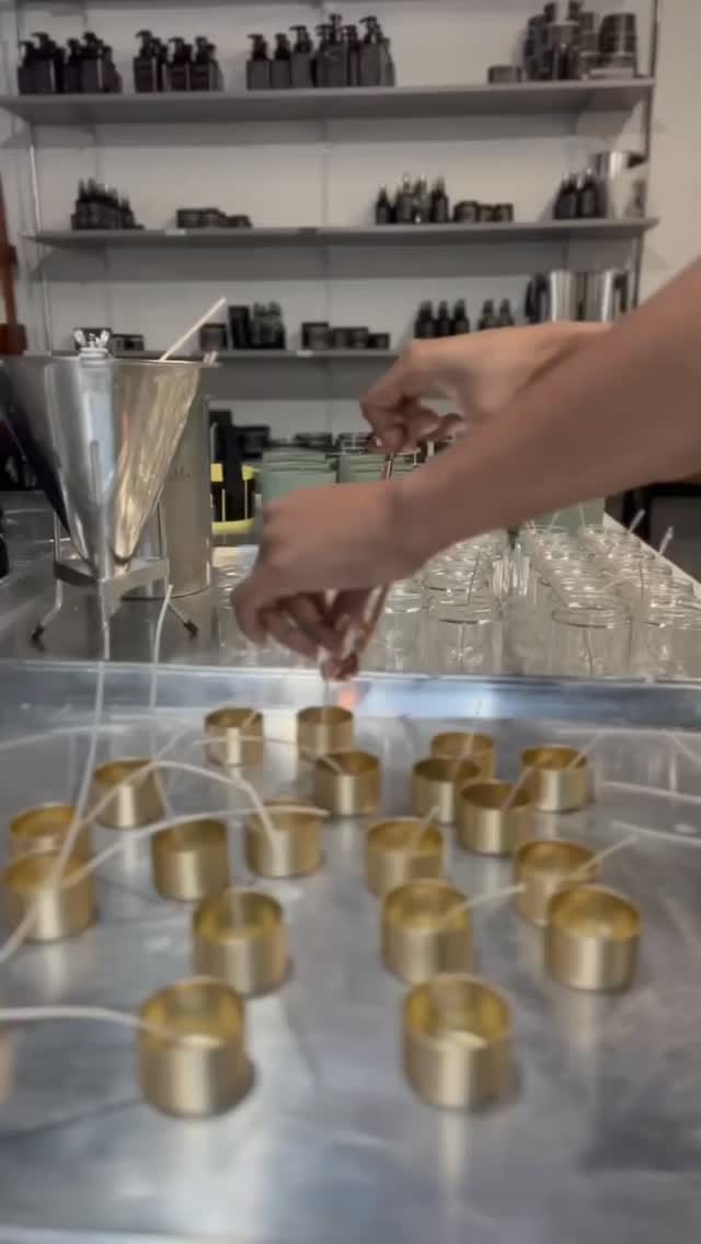 Post 2 by 12th & ViV on Instagram (video)