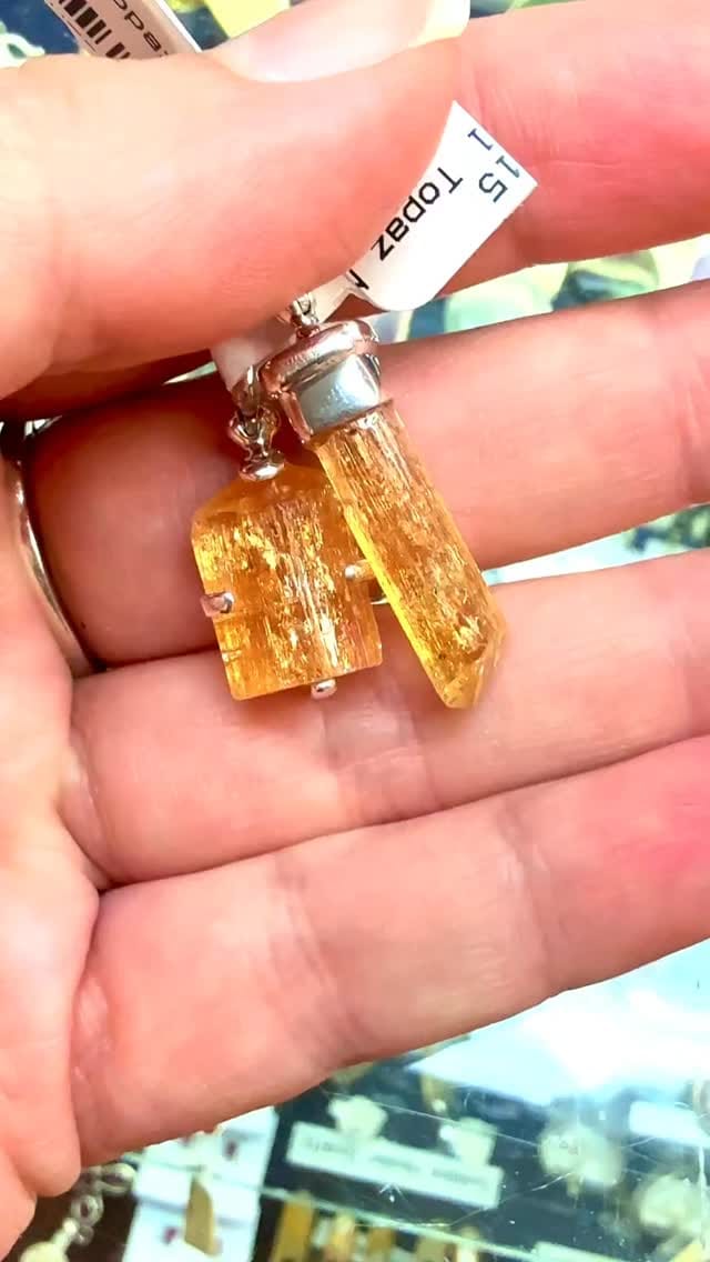 Post 2 by The Crystal Garden on Instagram (video)