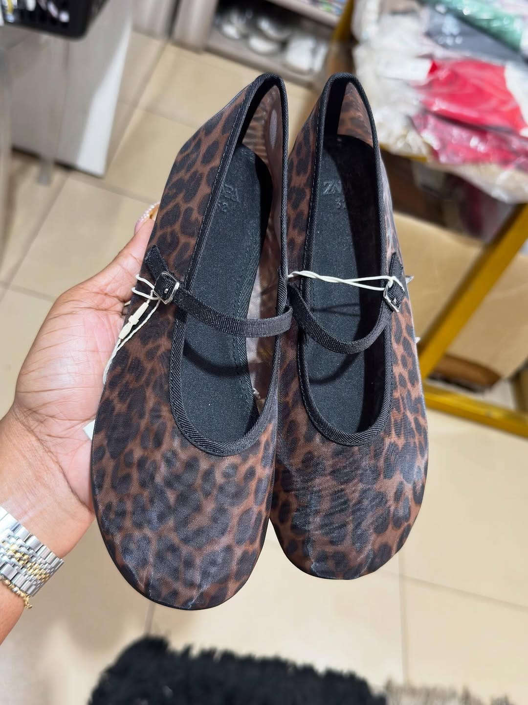 Post 3 by 🔝BABY & MUM CLOTHING STORE 🇬🇭 on Instagram (carousel)