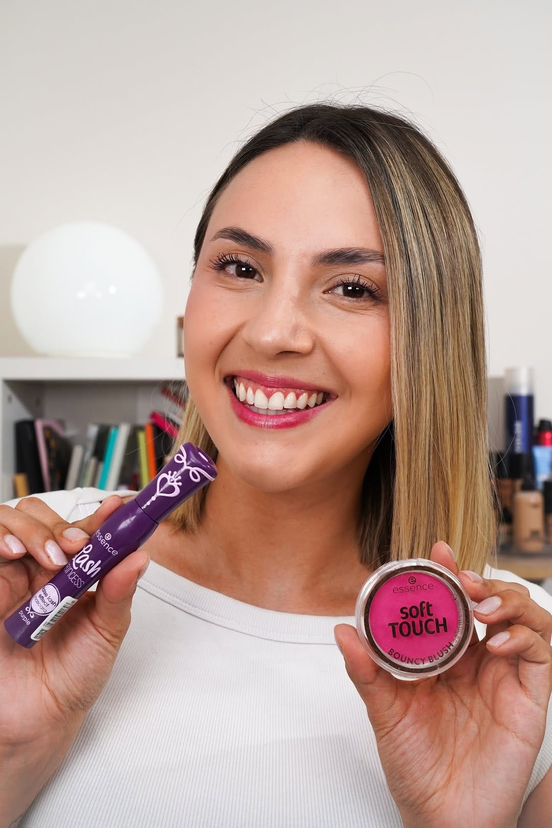 Post 3 by essence cosmetics Latam on Instagram (video)