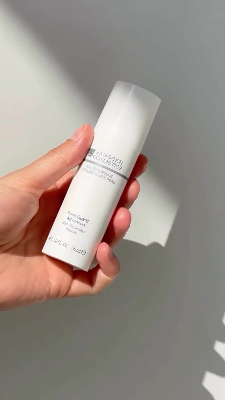 Post 1 by JANSSEN COSMETICS on Instagram (video)