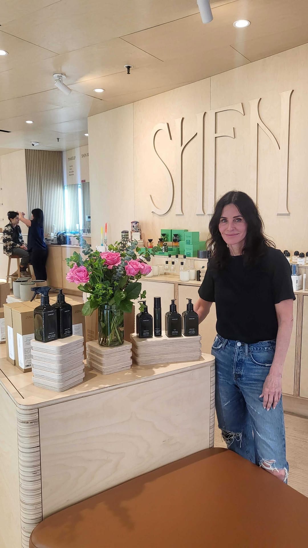 Post 1 by SHEN BEAUTY on Instagram (video)
