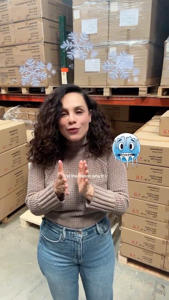Post 4 by Vera Mona® on Instagram (video)