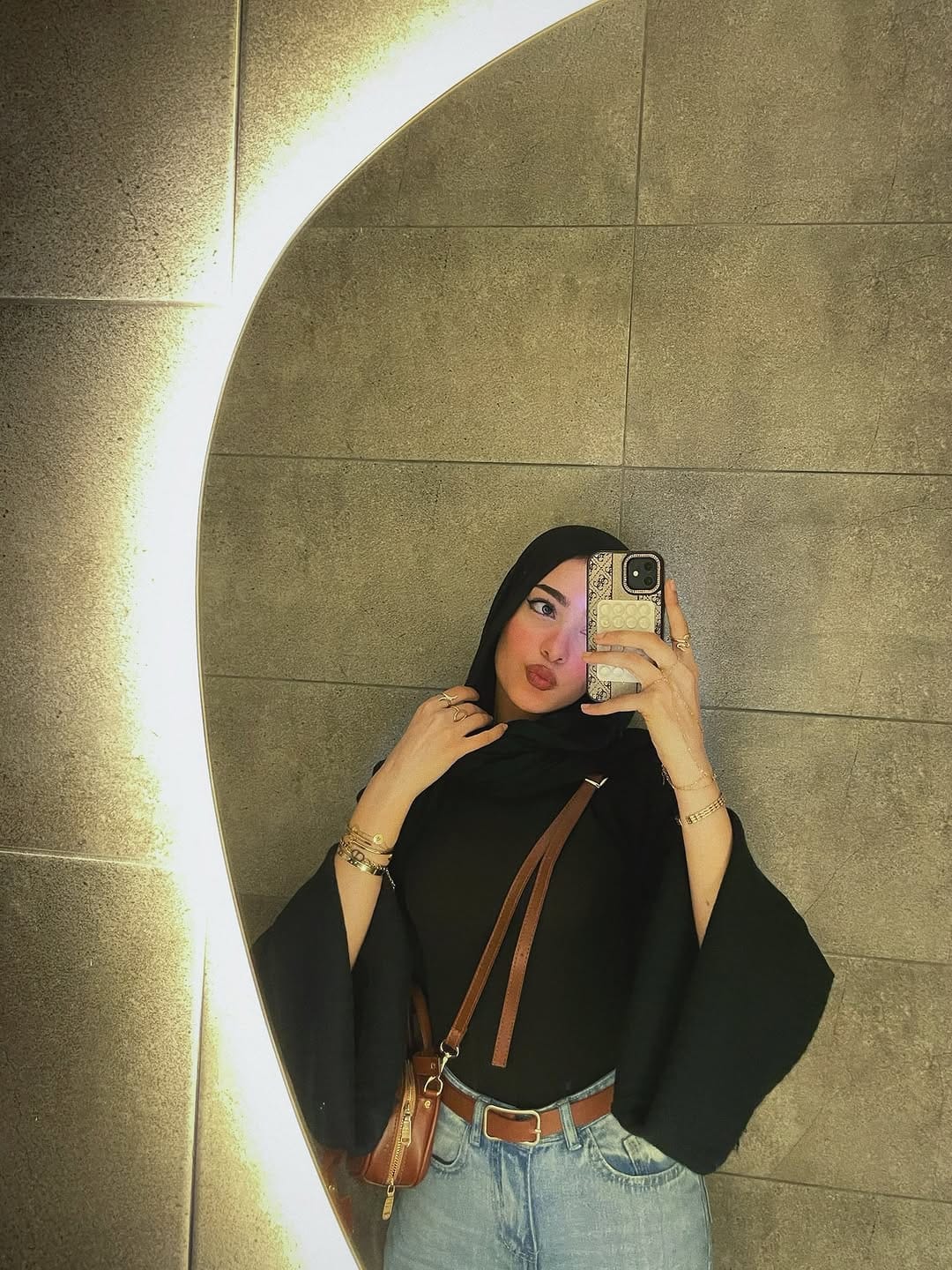 Post 9 by Essence. Accessories on Instagram (carousel)