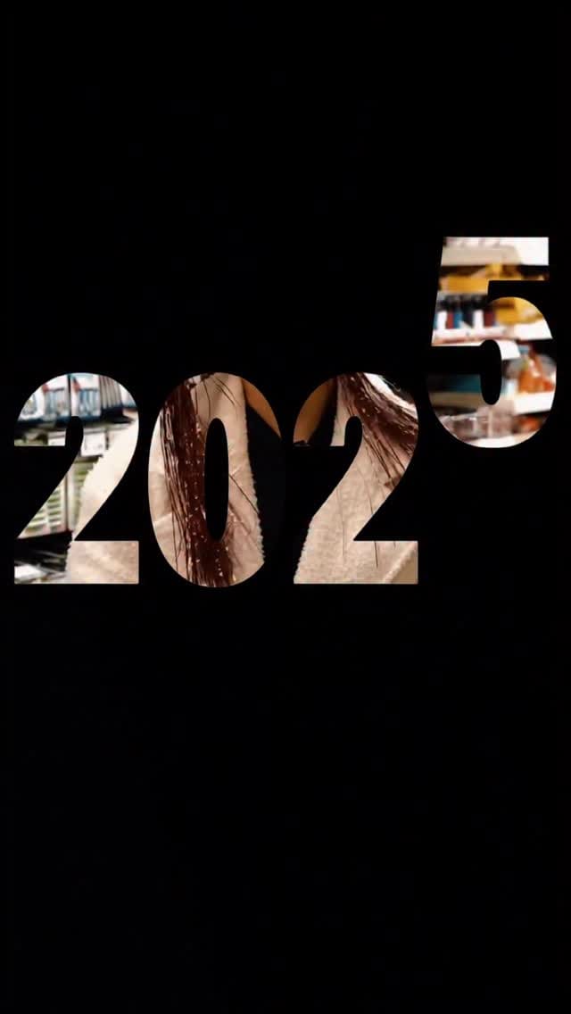 Post 6 by CENTERSHOP on Instagram (video)