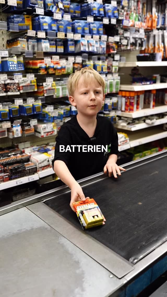 Post 5 by CENTERSHOP on Instagram (video)