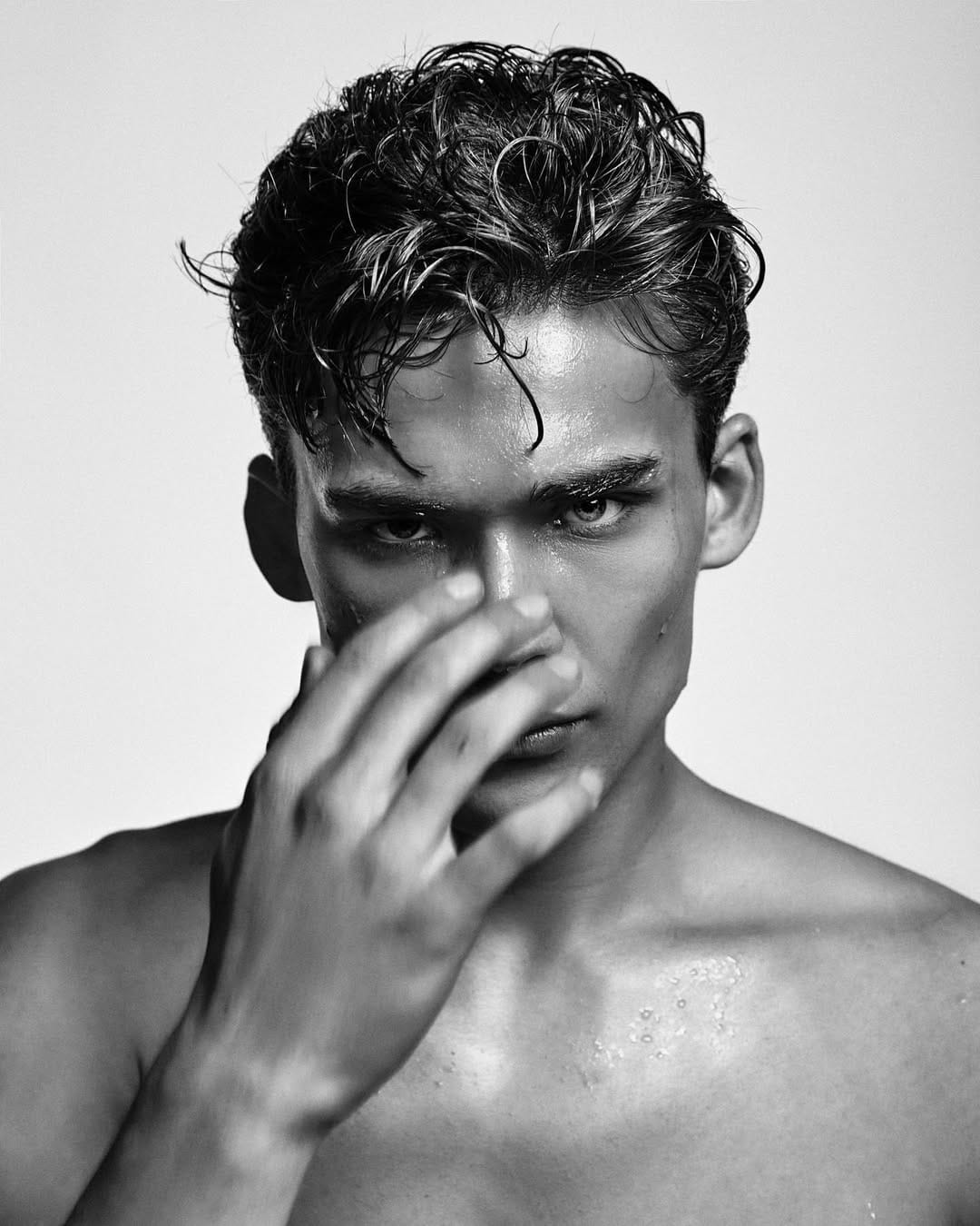 Post 10 by Leon Schikalla on Instagram (image)
