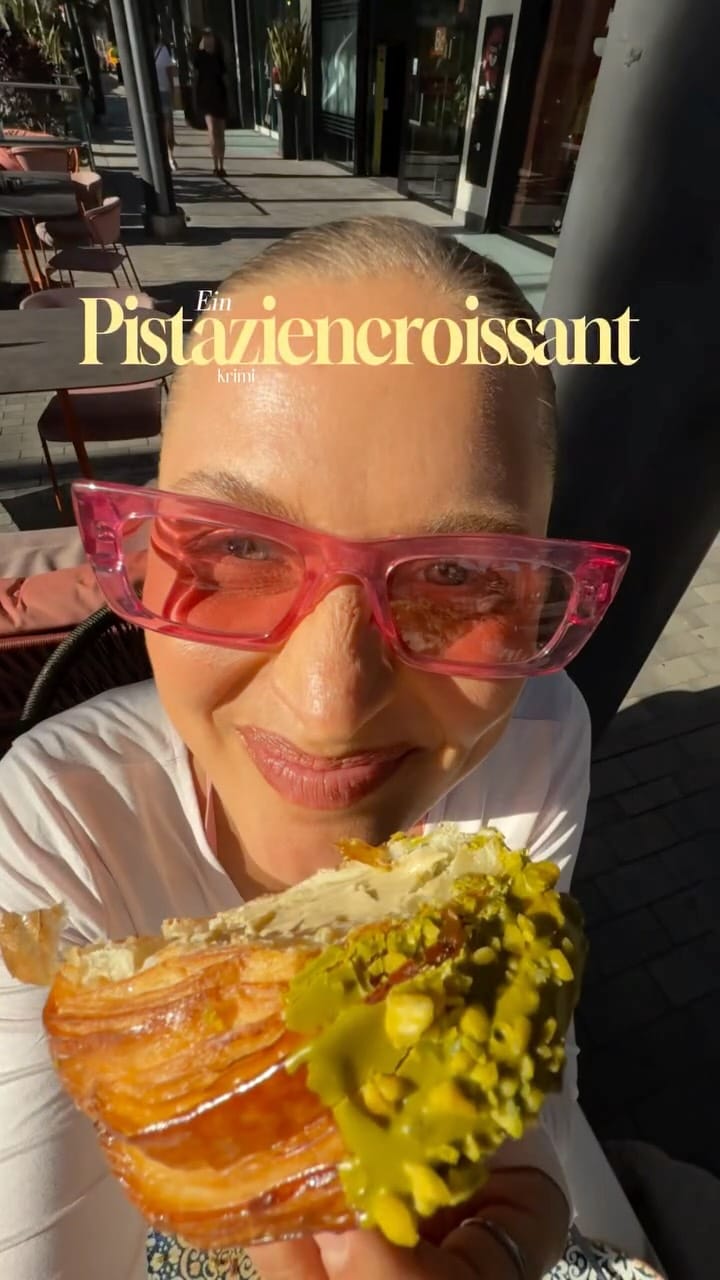 Post 2 by Larissa on Instagram (video)
