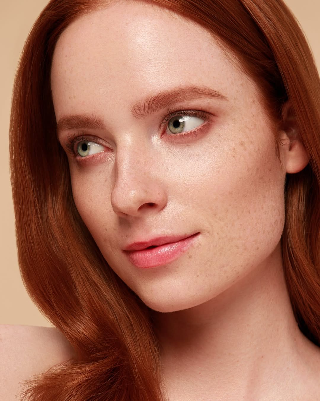 Post 4 by Kryolan Professional Make-up on Instagram (carousel)