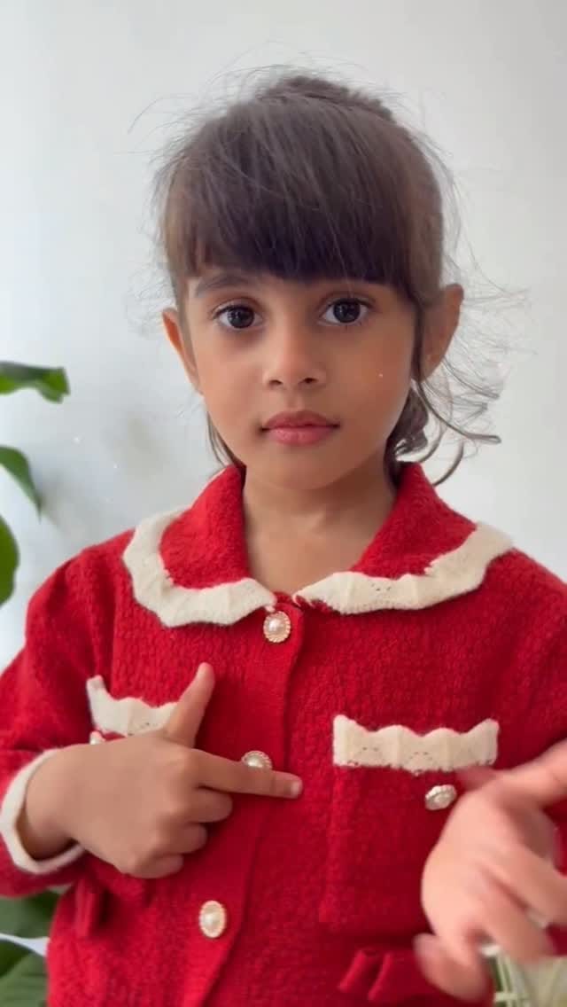 Post 7 by Little bloom on Instagram (video)