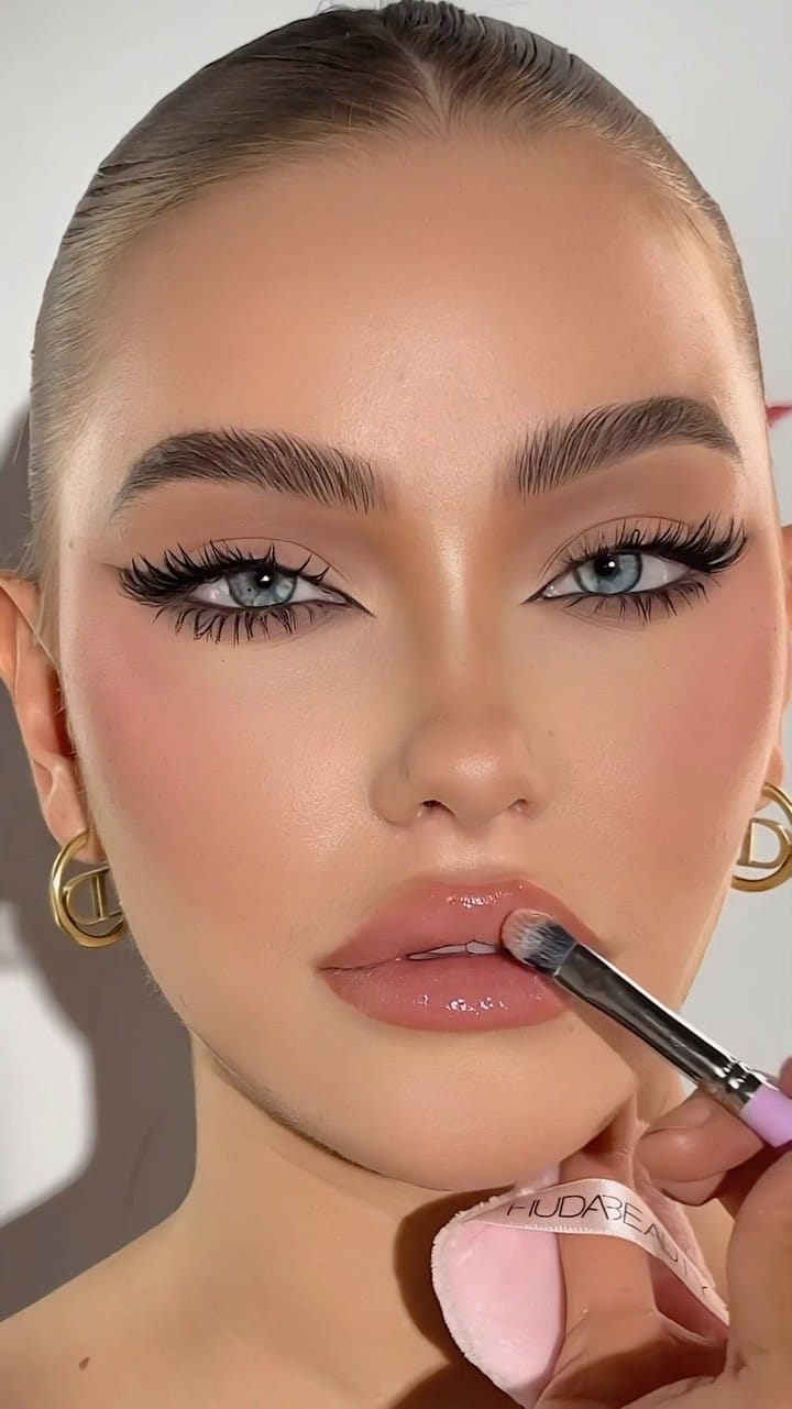 Post 9 by A N G E L I A on Instagram (video)