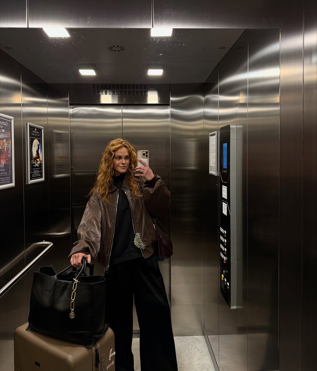 Post 6 by Esther Lomb 🌼 on Instagram (carousel)