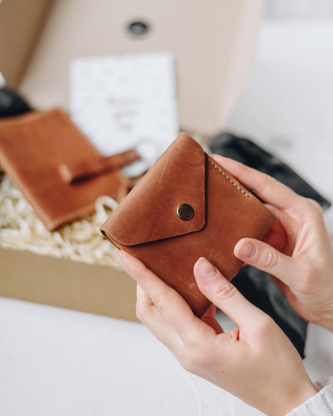 Post 1 by Cantoneri - Leather Studio on Instagram (image)