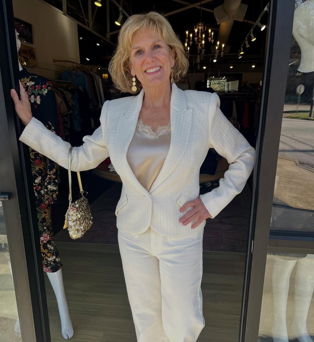 Post 5 by Alice Blue | Women’s Boutique on Instagram (carousel)