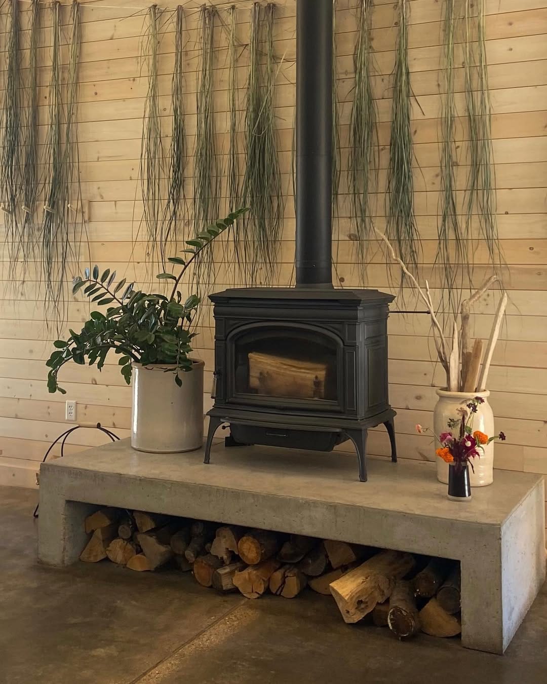 Post 4 by ASHIRA  |  Diffusers & Essential Oils on Instagram (image)