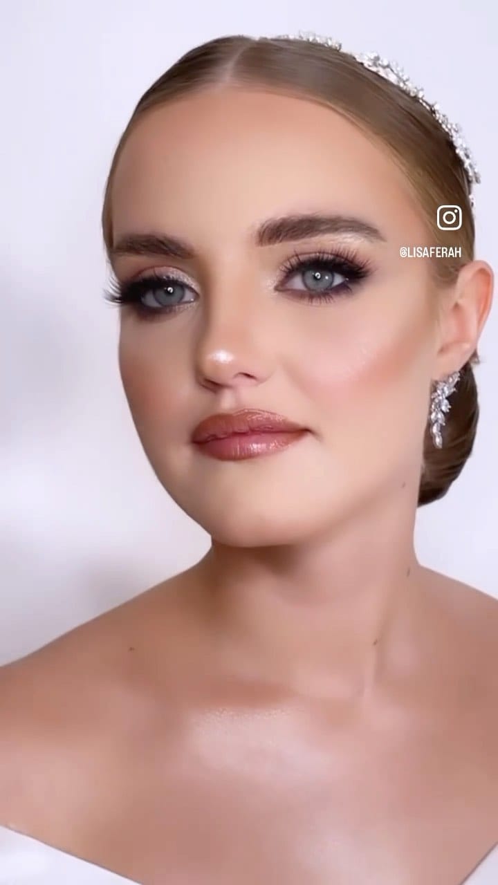 Post 8 by Make up by Lisa Ferah on Instagram (video)