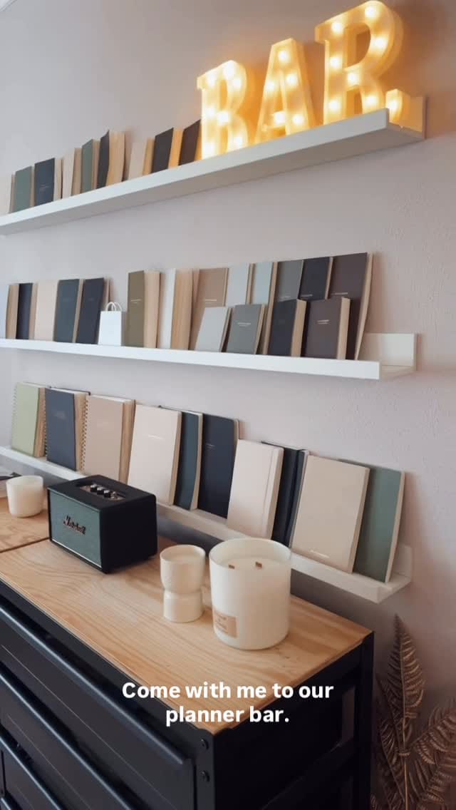 Post 8 by Tess I PAPERTESS DESIGNS on Instagram (video)