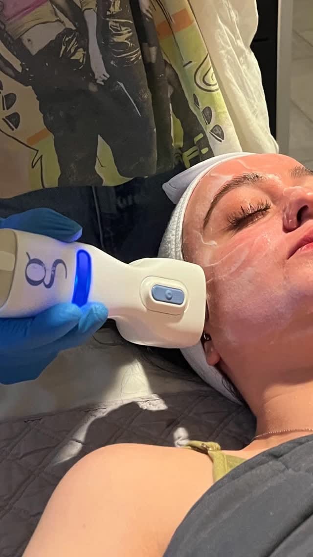 Post 1 by Blush Boutique & Spa on Instagram (video)