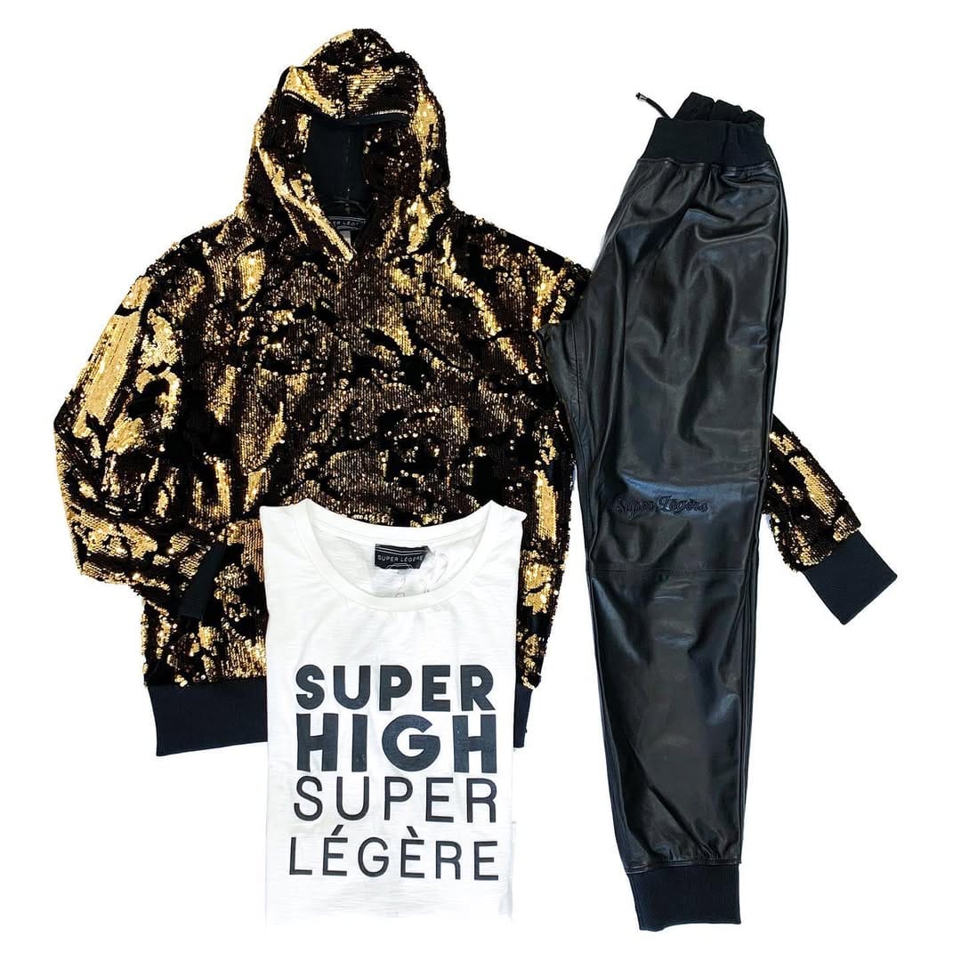 Post 6 by SUPER LÉGÈRE on Instagram (image)