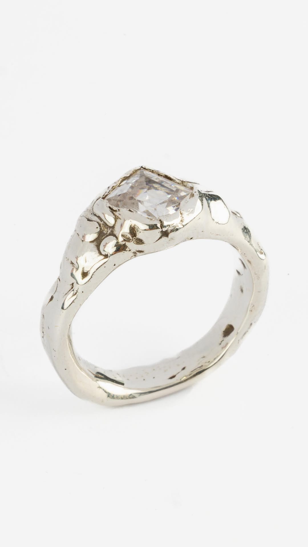 Post 1 by URANIA | Joyería en Plata 925 | on Instagram (video)