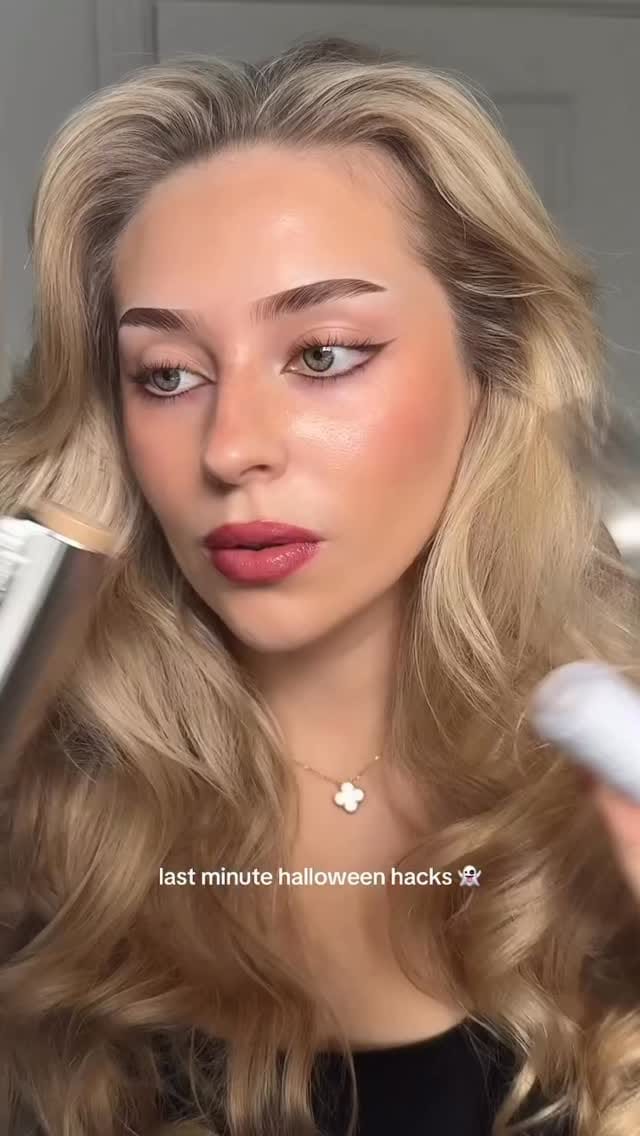 Post 3 by Catwalk on Instagram (video)