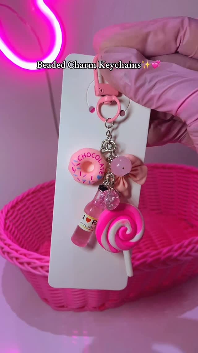 Post 4 by LIP CARE | SELF CARE | GIRLY ESSENTIALS✨🦋💞 on Instagram (video)