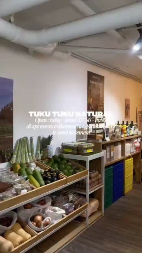 Post 2 by Tuku-Tuku Natural on Instagram (video)