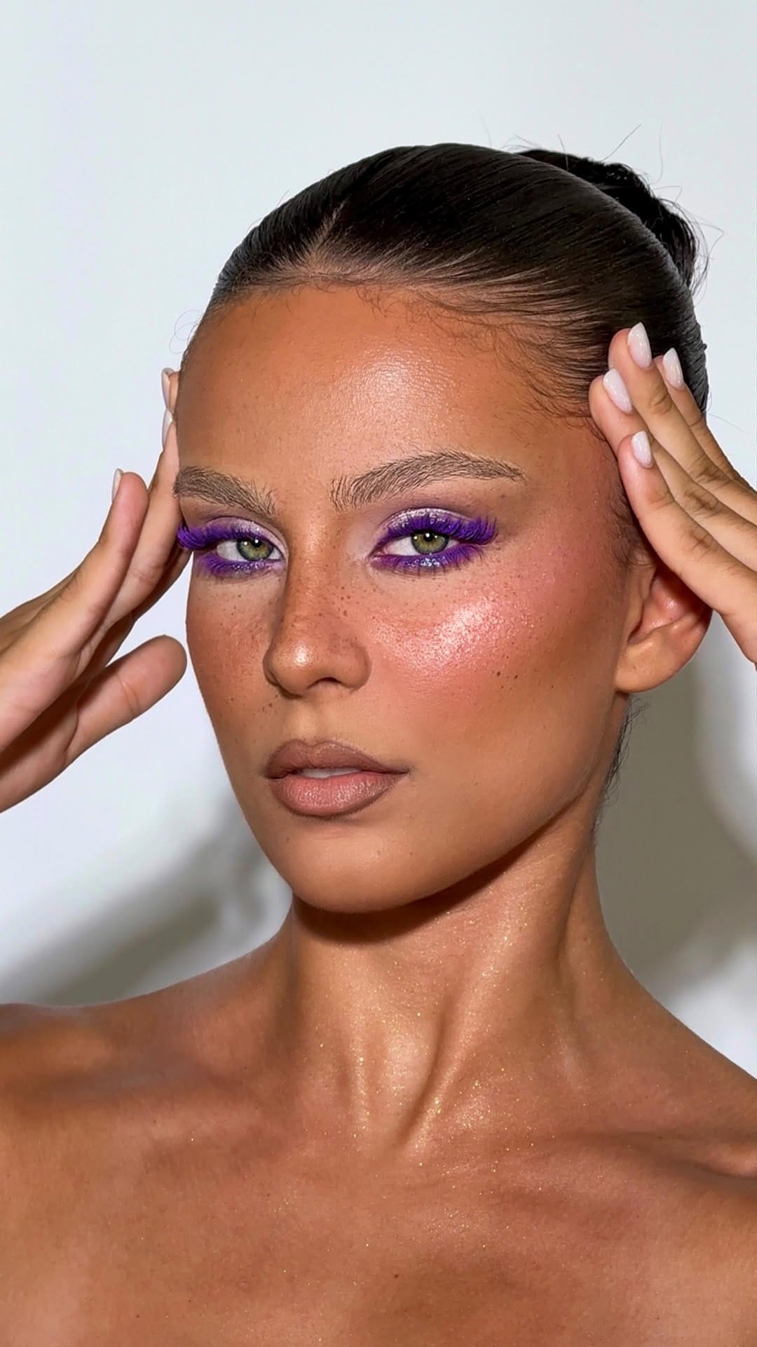 Post 9 by Mabellabeauté Make-Up Artist in Hamburg🇩🇪 on Instagram (video)