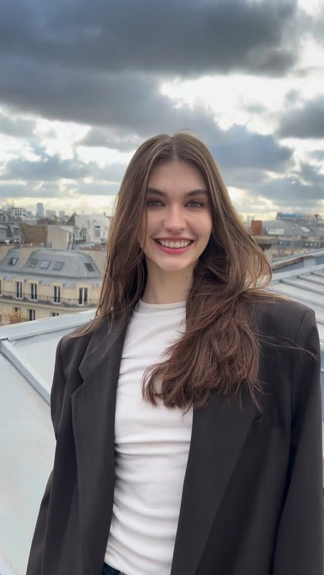 Post 8 by Alina Kochetova on Instagram (video)