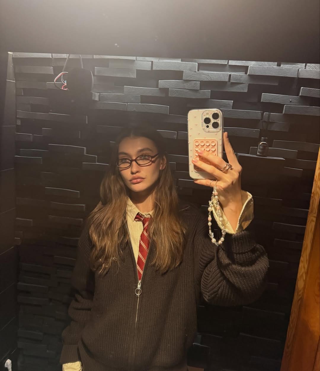 Post 9 by Alina Kochetova on Instagram (carousel)